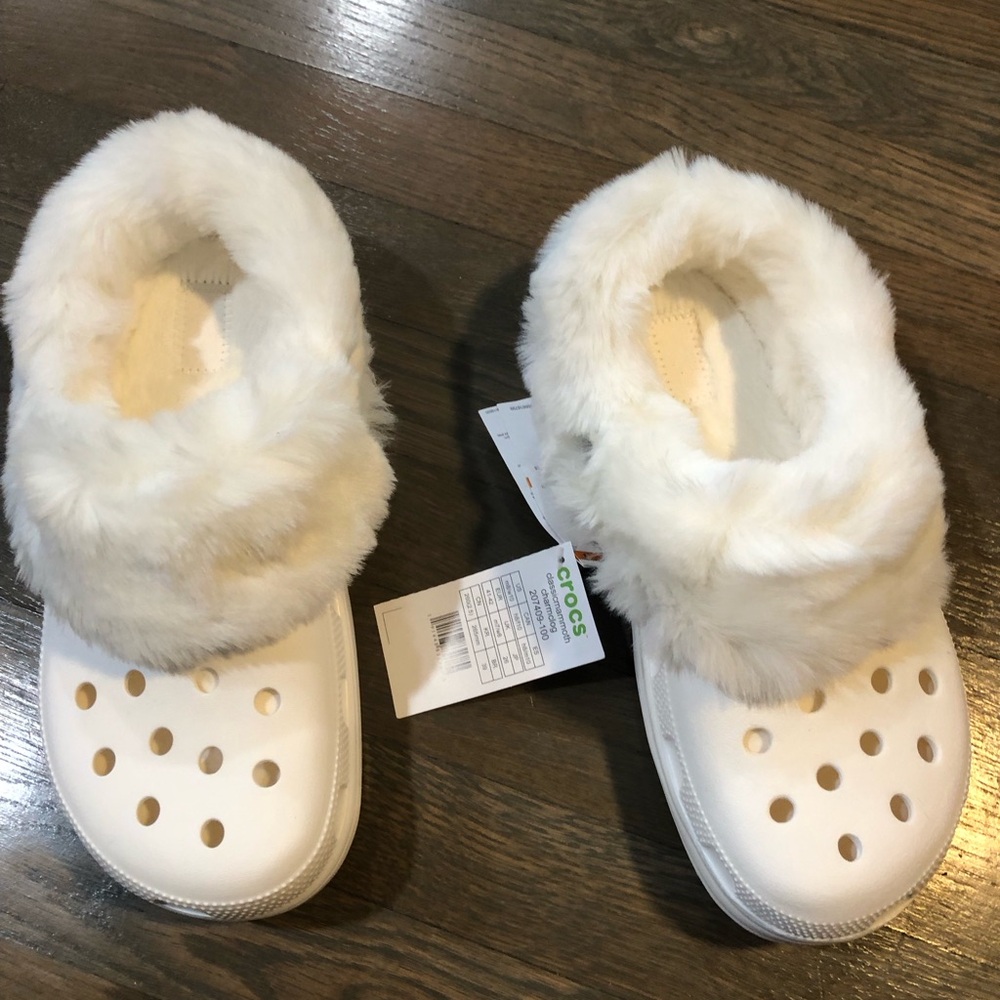 CROCS White Fuzzy Lined Mules